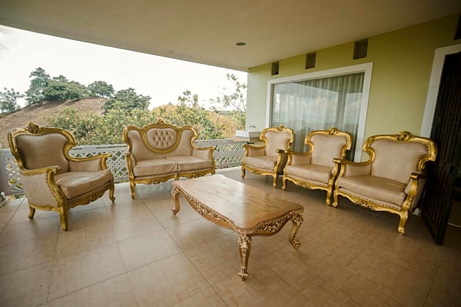 Hakata Lejja near Natural Hot spring