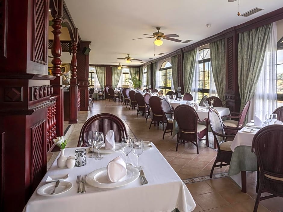 Bahia Principe Grand Cayacoa