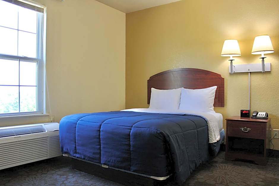 Candlelight Inn Suites Hwy 69 near McAlester