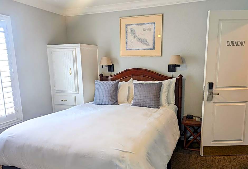 Capitola Hotel