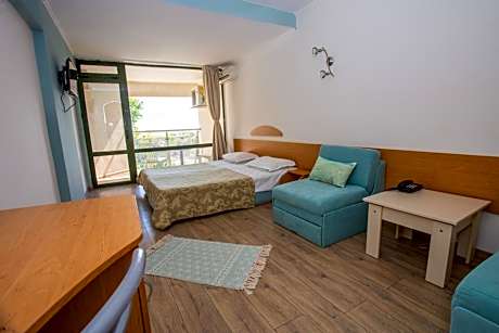 Standard Double or Twin Room with Sea View