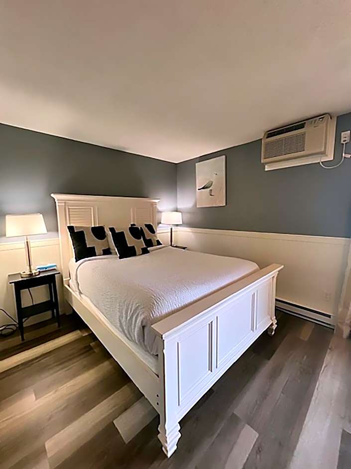 Travelodge by Wyndham Traverse City MI