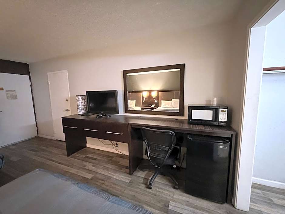 Wilkes Barre Inn & Suites conference center