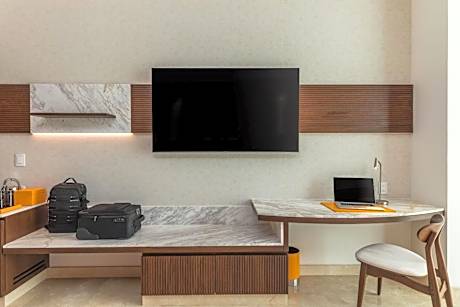 Camino Real Club King