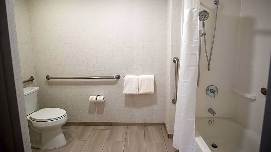 Holiday Inn Express Oakdale By IHG