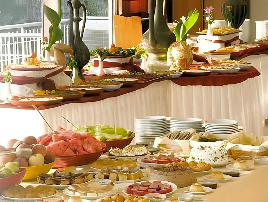 Hanedan Beach Hotel