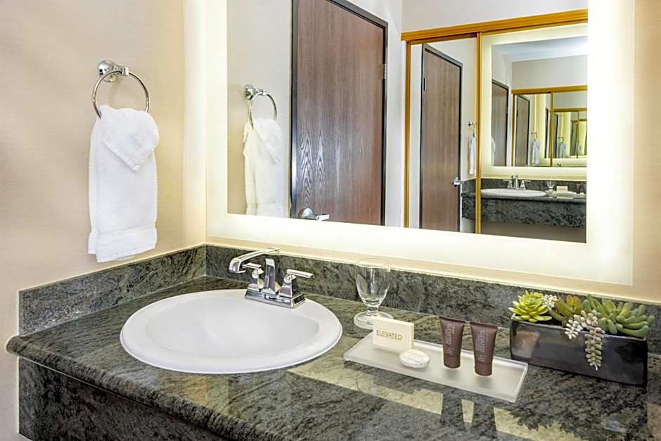 Ayres Suites Ontario Mills Mall