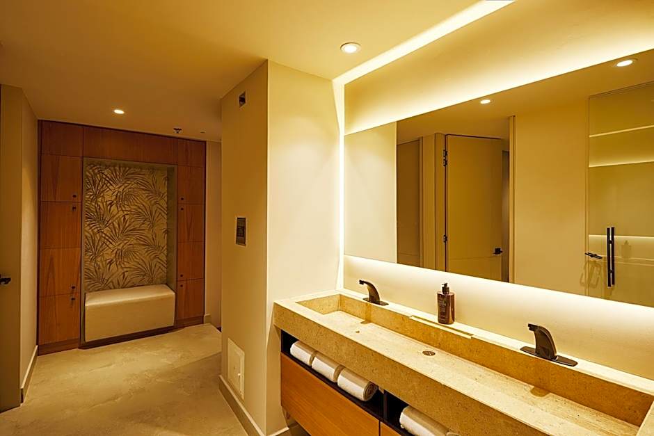 EK Hotel By Preferred Hotels Group