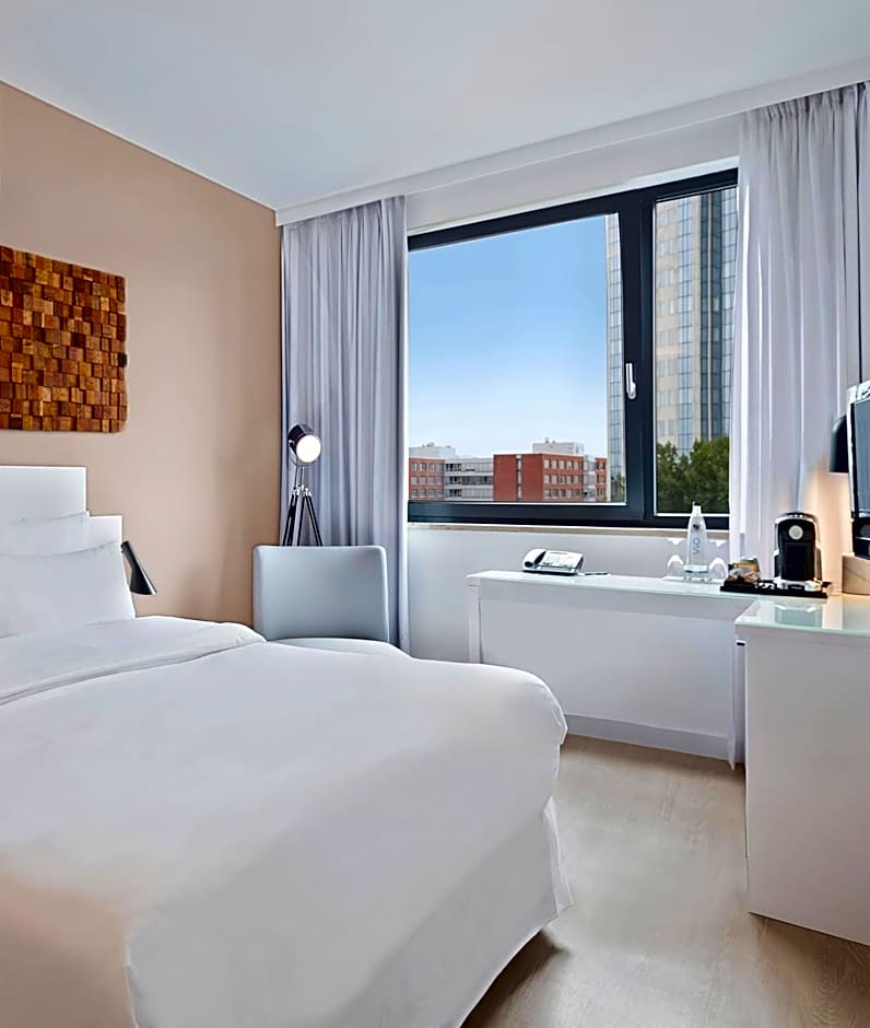 Hotel Frankfurt Messe affiliated by Melia