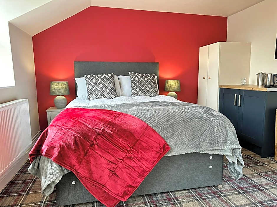 The Prince Albert Pub & Hotel with onsite FREE PARKING 2 minutes from Legoland