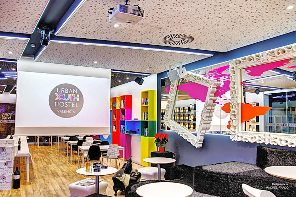 Urban Youth Hostel