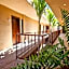 Pacific Inn hotel
