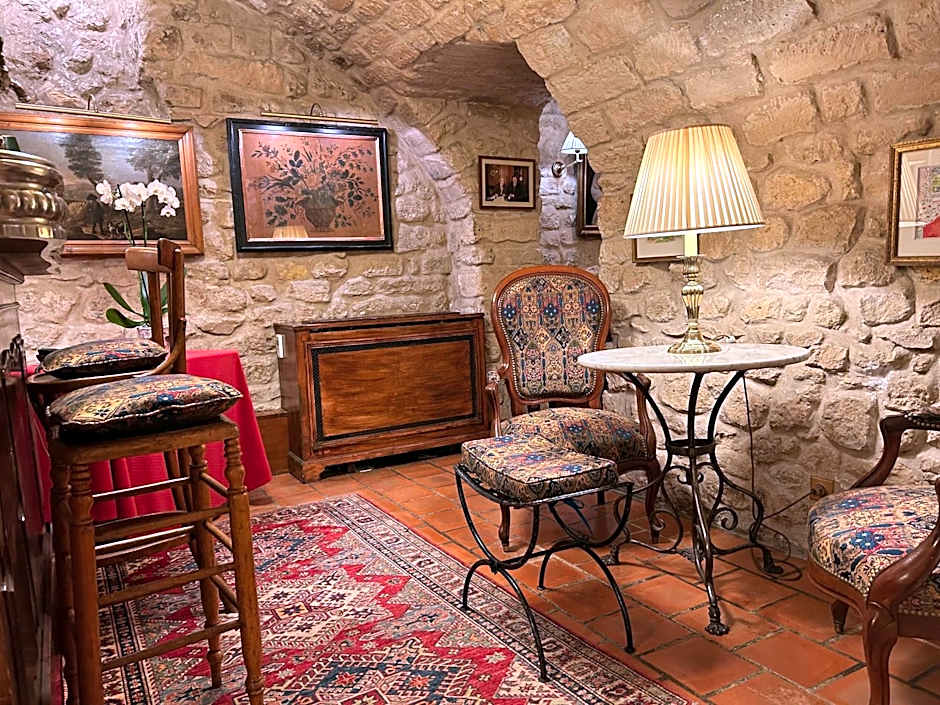 Hotel Duc De St-Simon