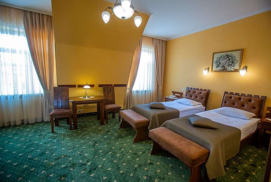 Photo 1 of 8 of Premier 2 Beds