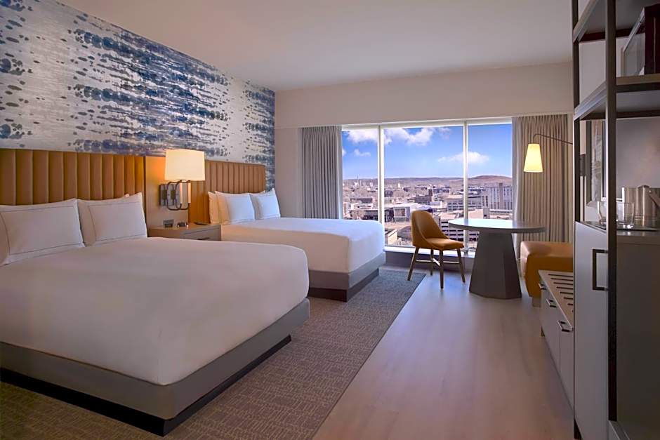 DoubleTree By Hilton Cedar Rapids Convention Complex