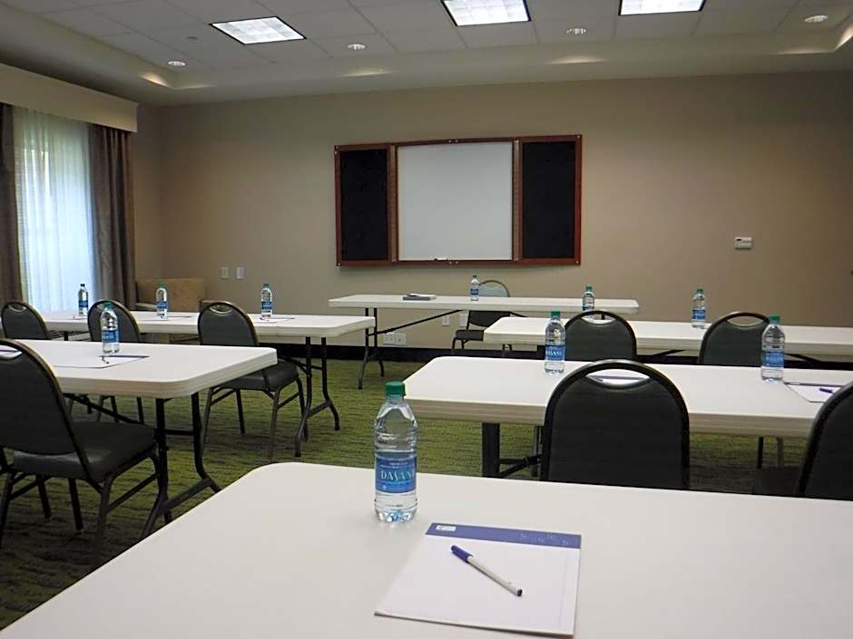 Holiday Inn Express West Jefferson By IHG