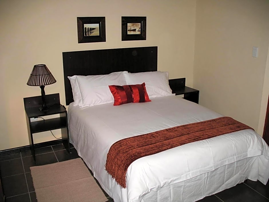 Photo 1 of 7 of Double Room with Private Bathroom