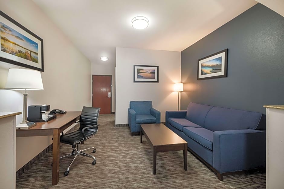 Best Western Plus Lake Dallas Inn & Suites