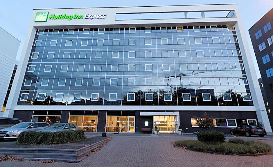 Holiday Inn Express Antwerpen City North By IHG