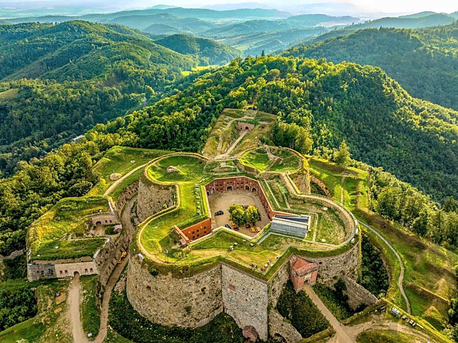 Twierdza Srebrna Góra Donżon