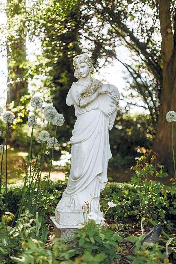 Tinakilly Country House Hotel