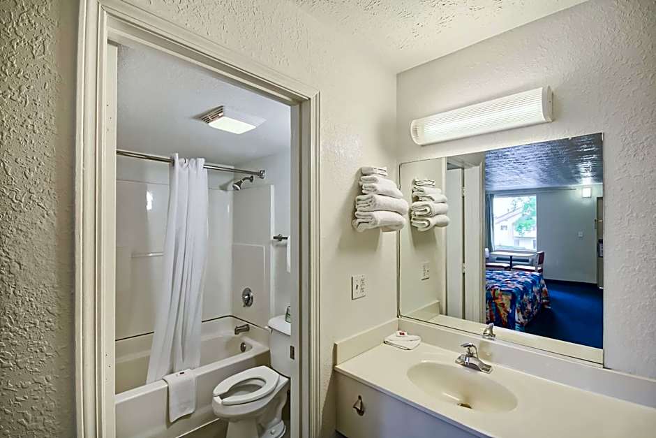 Motel 6-Lexington, KY - East I-75