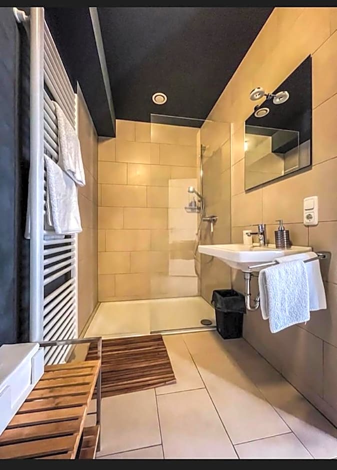 Zimmer - Modernes Apartment mit 45 qm.