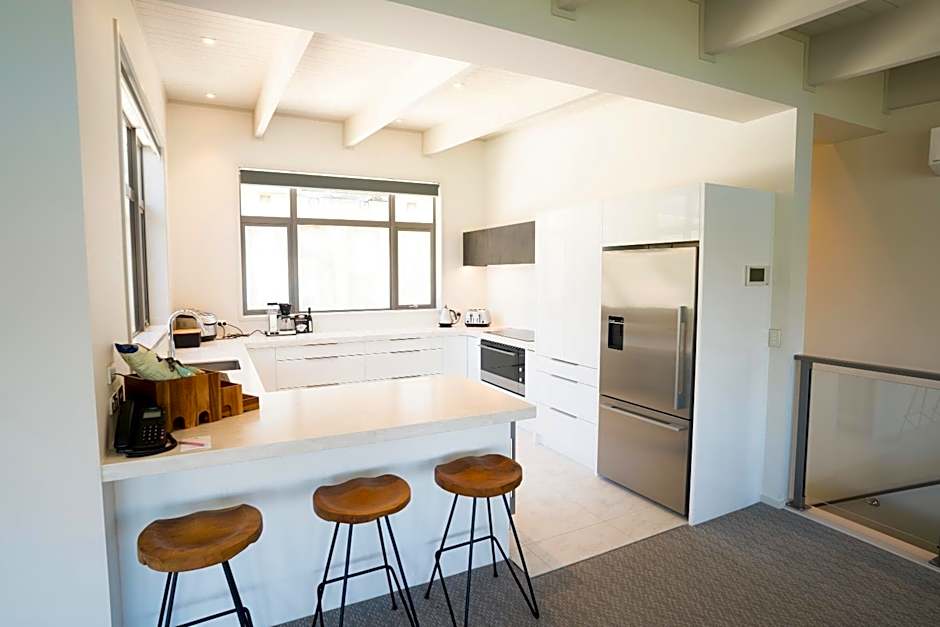 The Rees Hotel & Luxury Apartments
