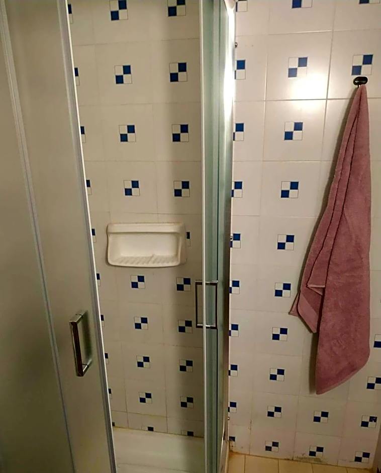 HOTEL AGNI -ENOIKIAZOMENA DIAMERIZMATA