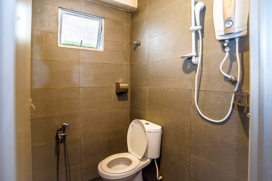 Traveller Bunker Hostel