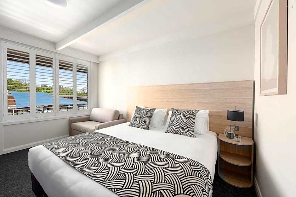 Foto 1 dari 8 — Superior 1 King Bed