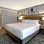 DoubleTree by Hilton St. Louis-Airport