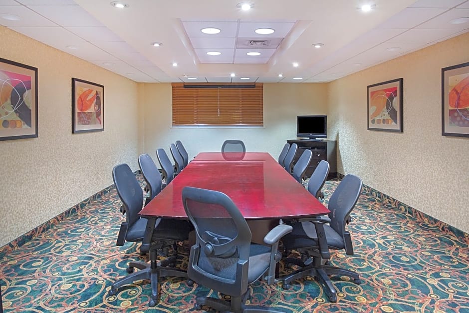 Holiday Inn Riverton-Convention Center By IHG