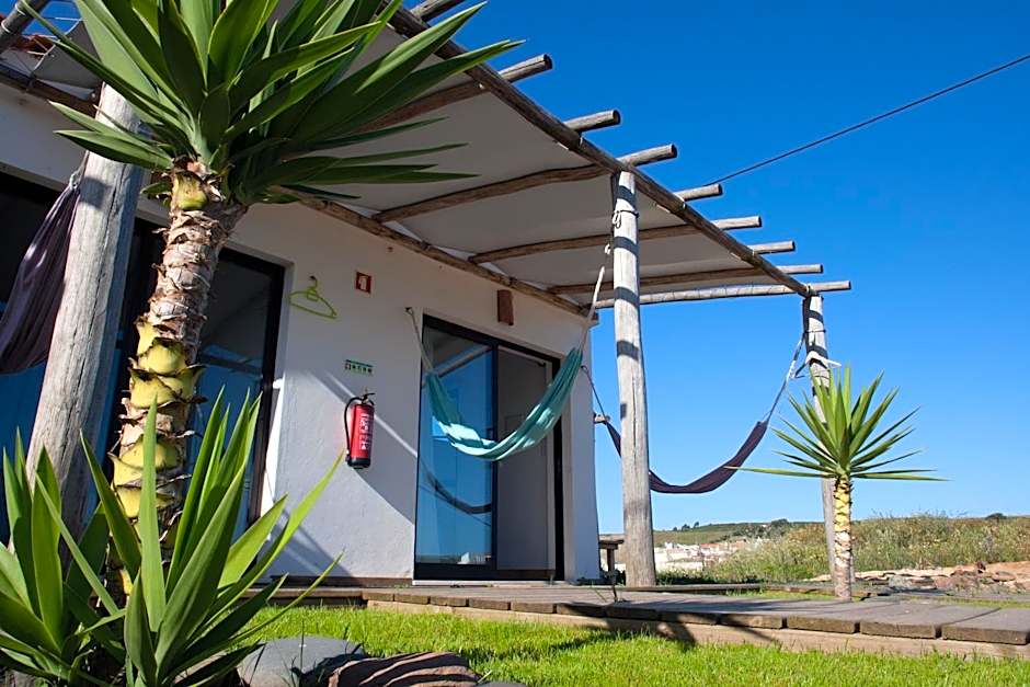 Good Feeling Hostel & Guest House