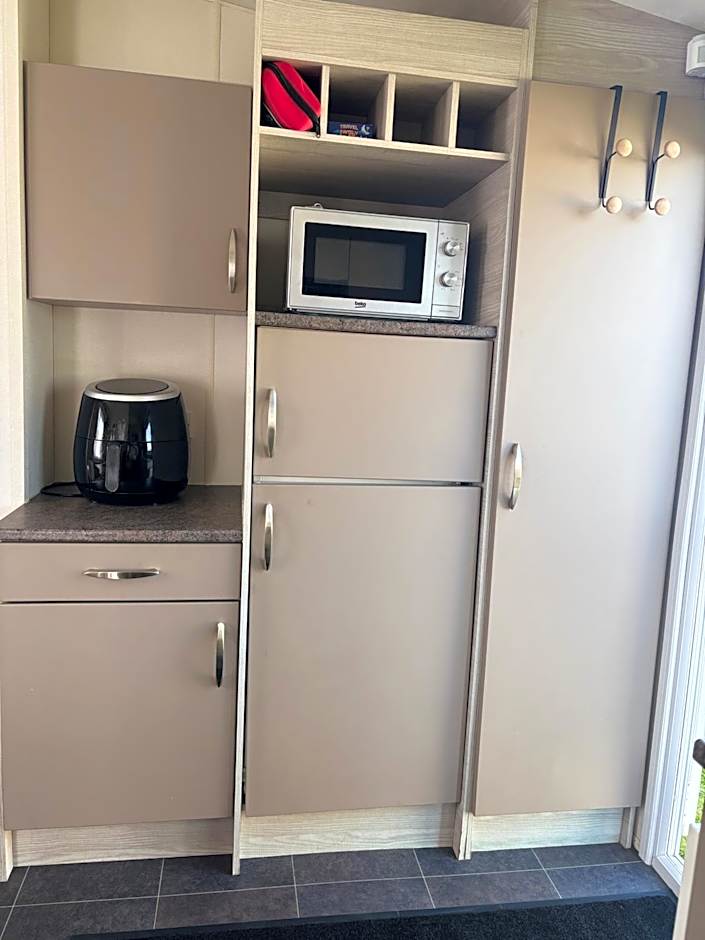 WillowWay168, Tranquility Family Home