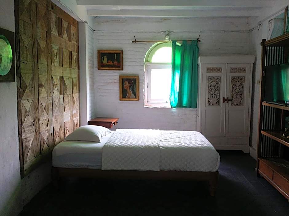 Villa Isabella Putri B&B