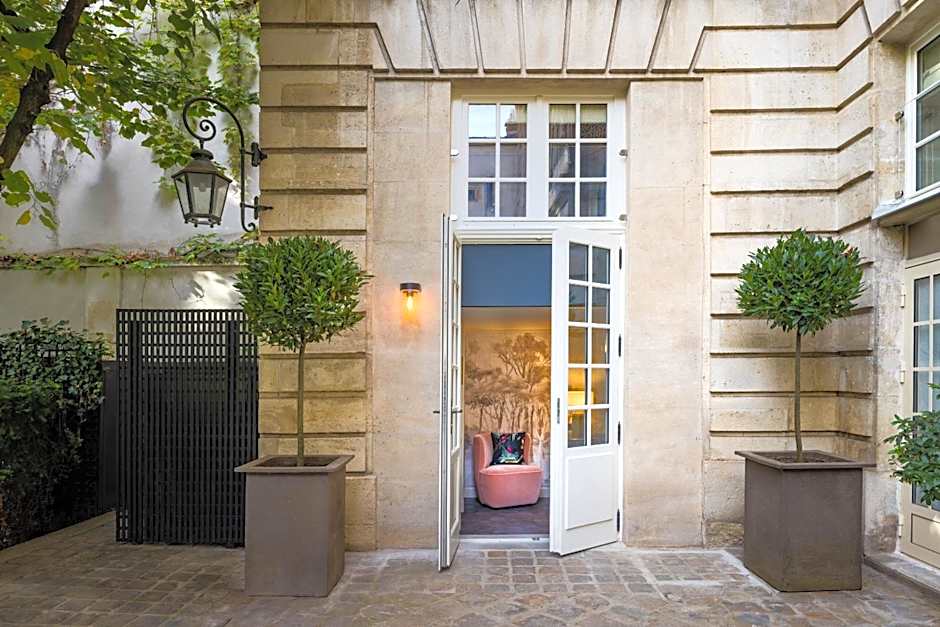 Le Pavillon de la Reine & Spa, Place des Vosges