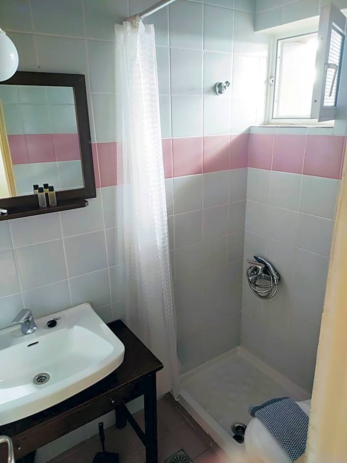 Girogiali beach hotel - Adults only