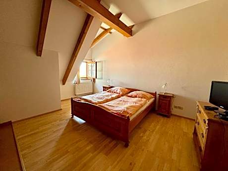 Deluxe Double Studio