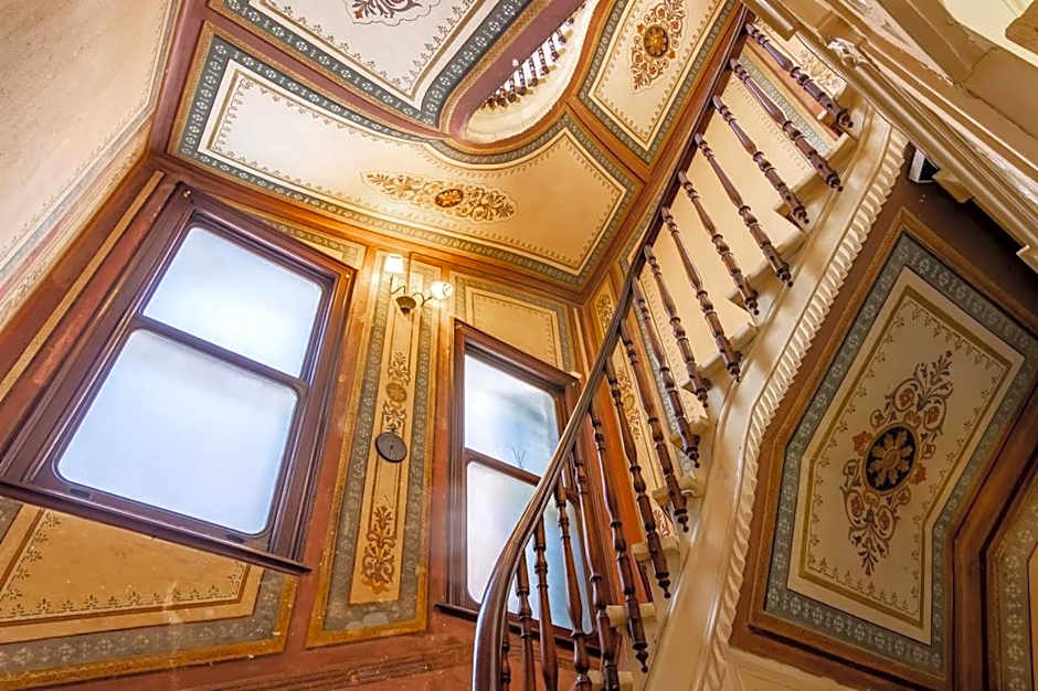 Büyükada Anastasia Meziki History Mansion