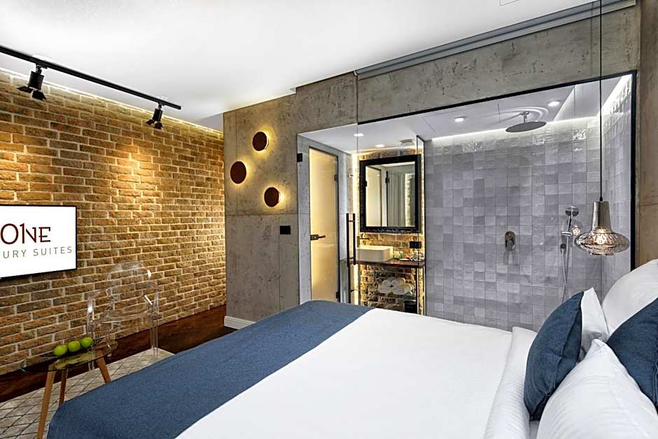 One Luxury Suites