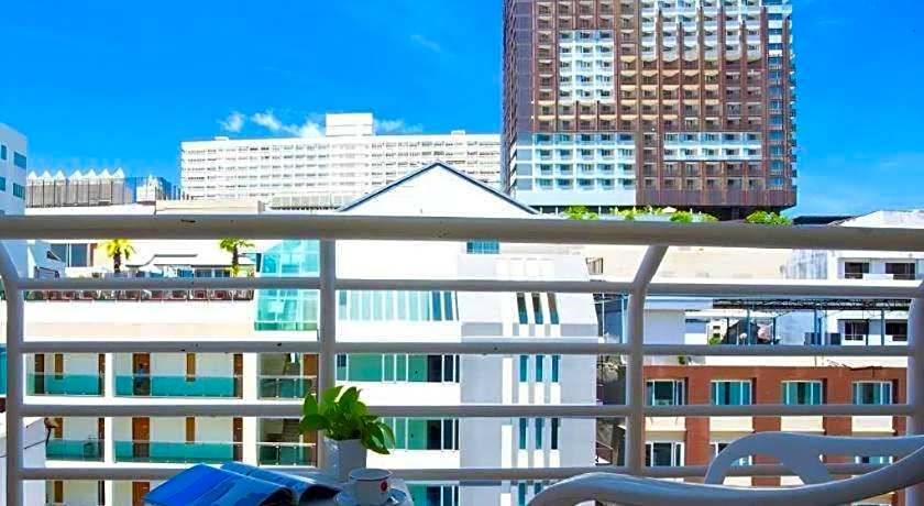 Eastiny Plaza hotel