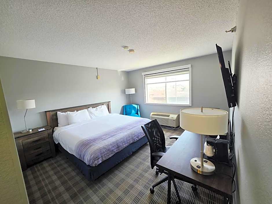 AmericInn by Wyndham Minot