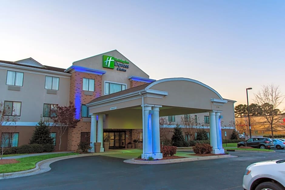 Holiday Inn Express Hotel And Suites Kinston