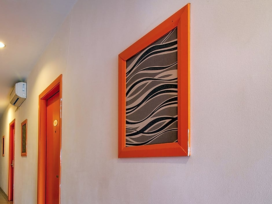 1 Hotel Taman Connaught