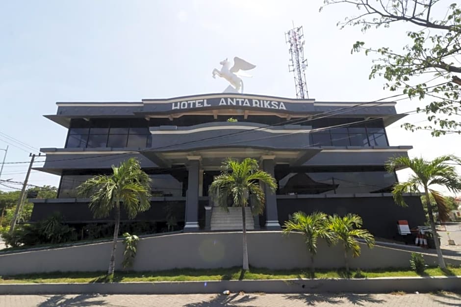 Hotel Antariksa by ZUZU