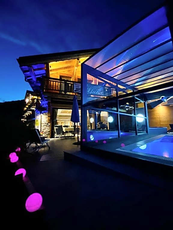 Hotel Alpina