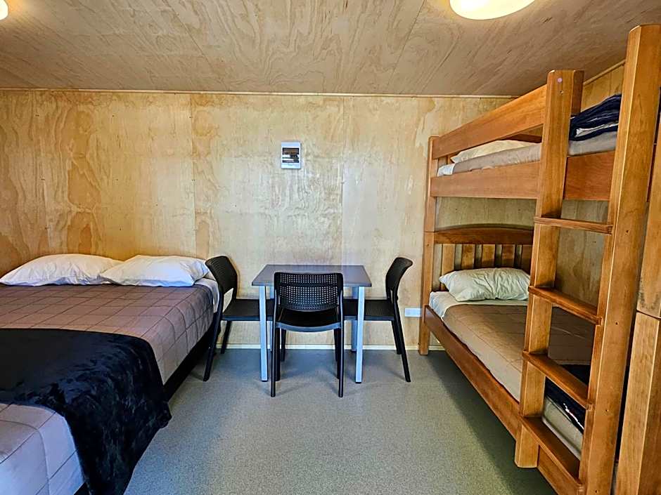 Te Anau Top 10 Holiday Park and Motels