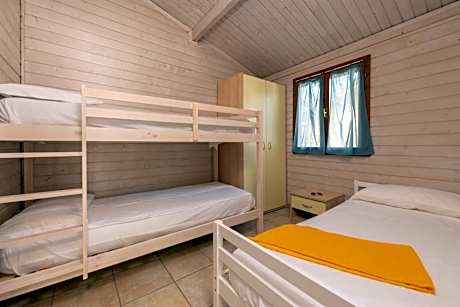 Deluxe Bungalow with Garden View