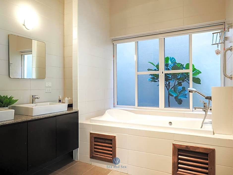 Sea and Sea Villa Sangaroon
